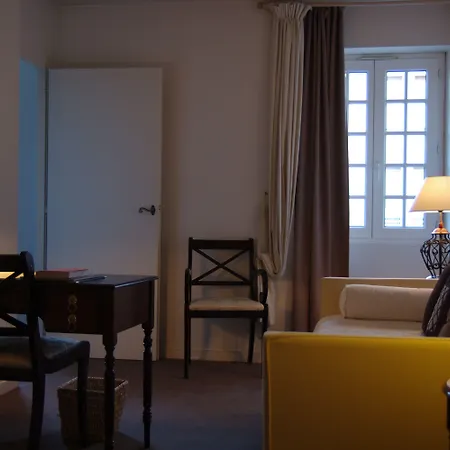 Hotel Maison Des Ambassadeurs 5*