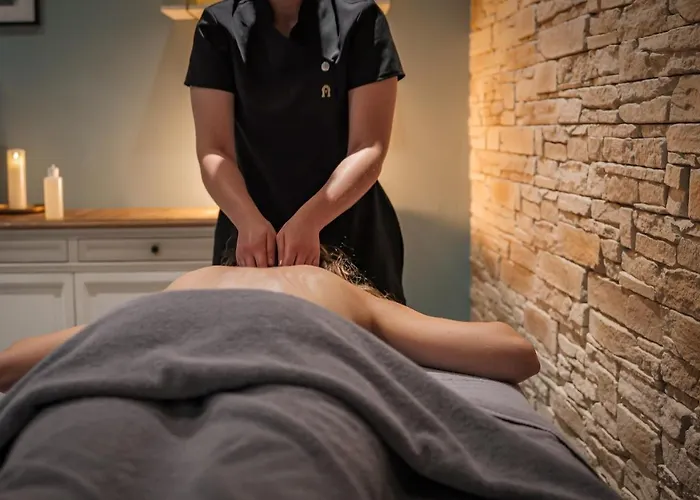 Maison Des Ambassadeurs 5*