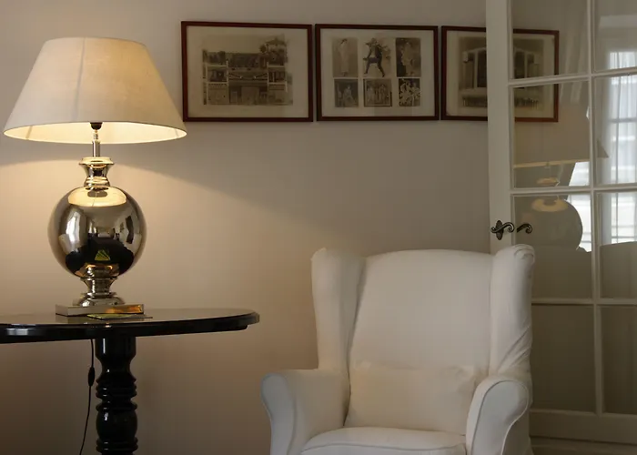 Maison Des Ambassadeurs ホテル