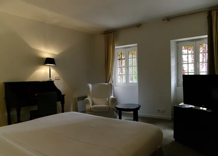 Maison Des Ambassadeurs 5* ラ・ロシェル