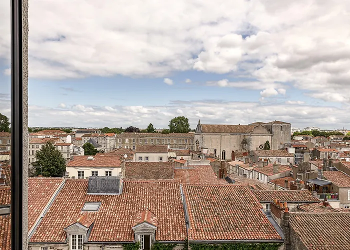 Maison Des Ambassadeurs 5*