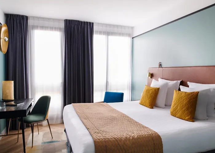 Maison Des Ambassadeurs 5* ラ・ロシェル