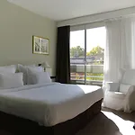 Maison Des Ambassadeurs Hotel 5*