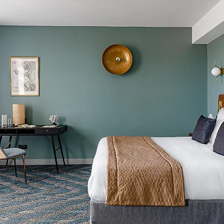 Maison Des Ambassadeurs Отель 5*