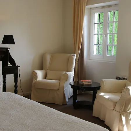Maison Des Ambassadeurs, A Small Luxury 5*