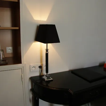 Maison Des Ambassadeurs 5* Ла-Рошель