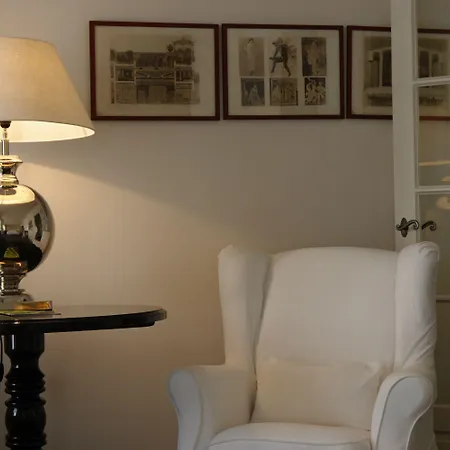 Maison Des Ambassadeurs 酒店