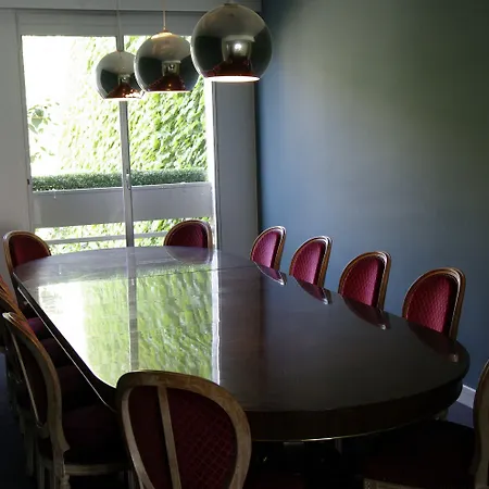 Maison Des Ambassadeurs, A Small Luxury Отель 5*