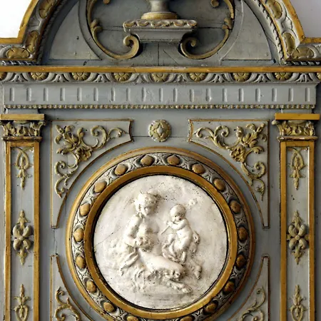 Отель Maison Des Ambassadeurs