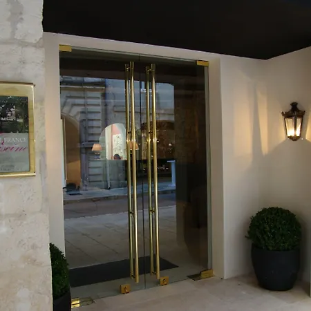 Maison Des Ambassadeurs ホテル ラ・ロシェル