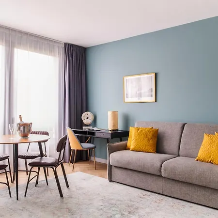 Maison Des Ambassadeurs Hotel