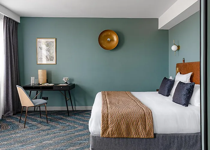 Maison Des Ambassadeurs Hotel 5*