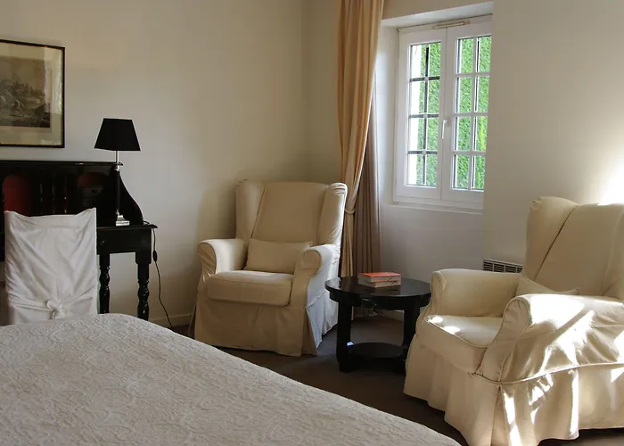 Maison Des Ambassadeurs 5*