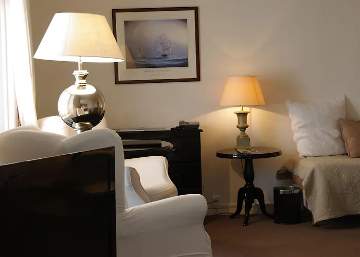 Maison Des Ambassadeurs Hotel