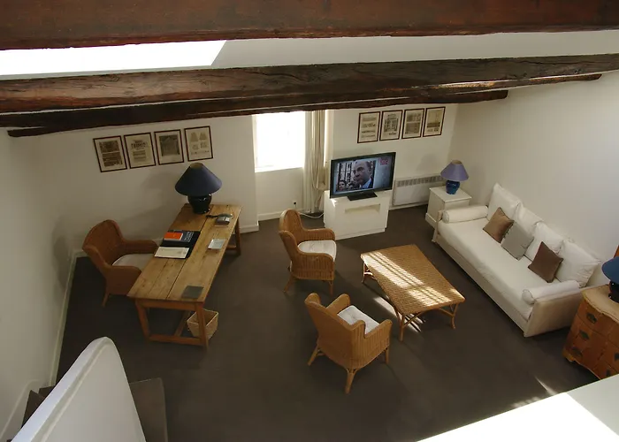 Maison Des Ambassadeurs 5* 拉罗歇尔