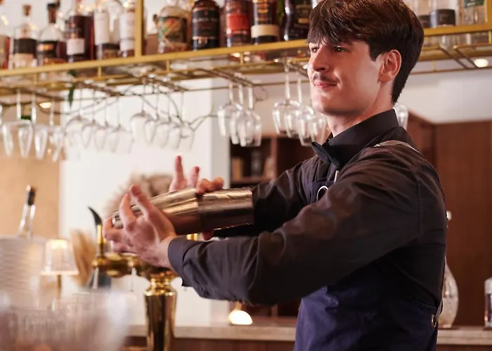 Maison Des Ambassadeurs Hotel 5*